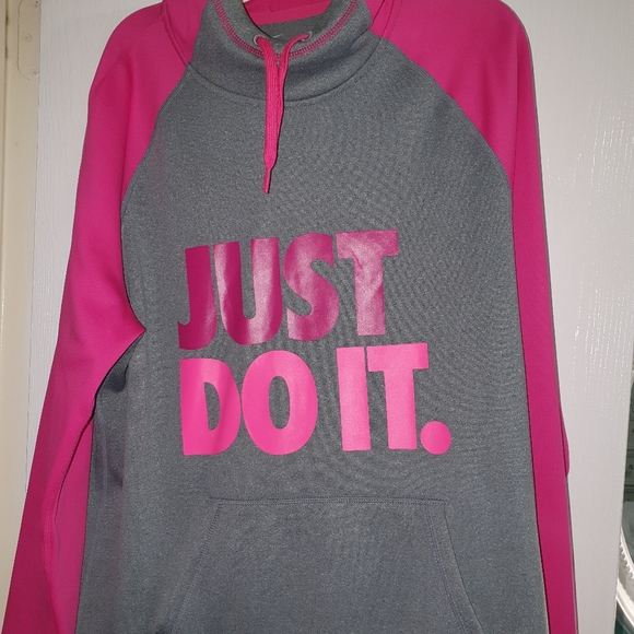 Nike Therma-Fit Hoodie - Picture 1 of 5